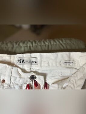 ZARA White Mom Jeans